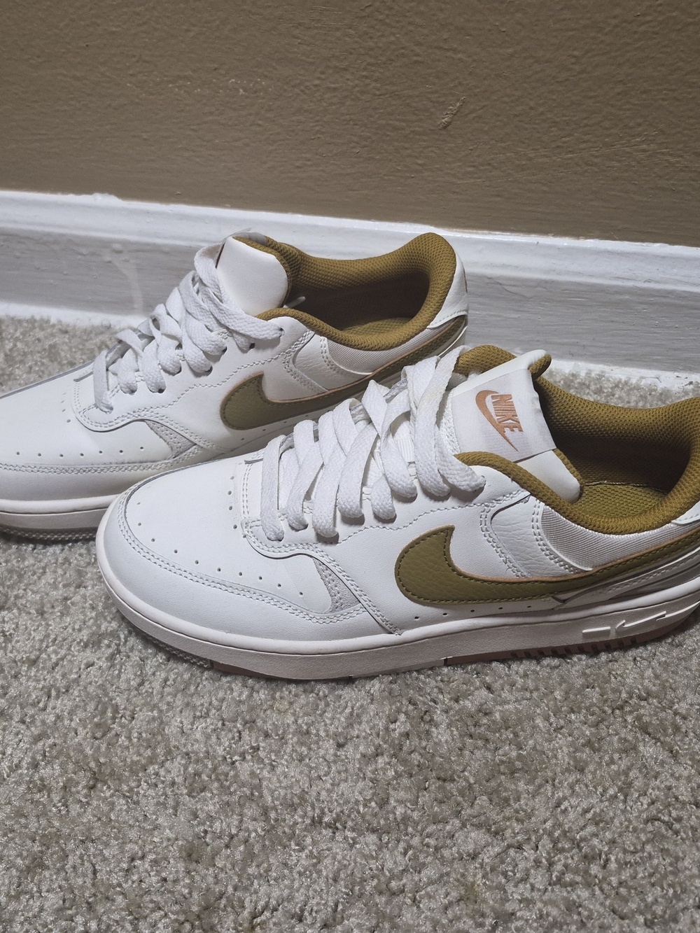 Nike Men’s White Sneakers with Olive Swoosh
